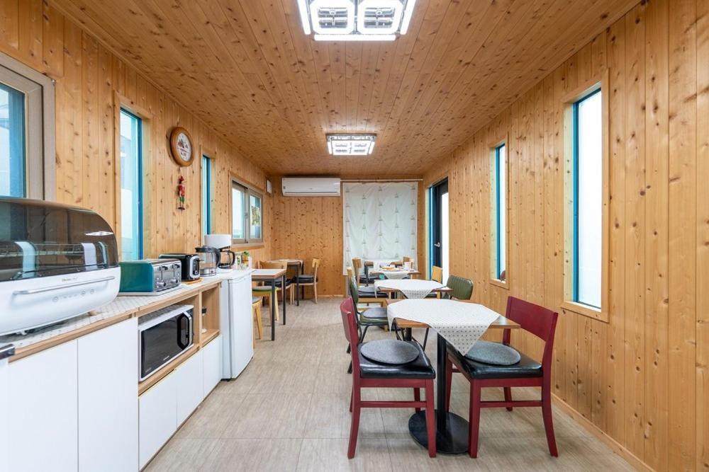 Gyeongju Guesthouse Picnic Екстериор снимка